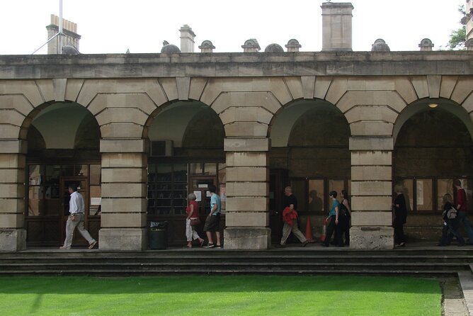 1.5-hour Oxford City and University Walking Tour - Price and value: $38.14 for 90 minutes plus entrance fees
