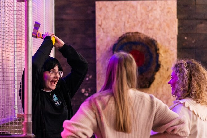 1 hour Private Axe Throwing Experience in Eastbourne - Your 1 hour private axe session in Eastbourne