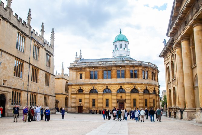 3-Hour Private Tour of Oxford With University Alumni Guide - Price and value: when $173.45 per person makes sense