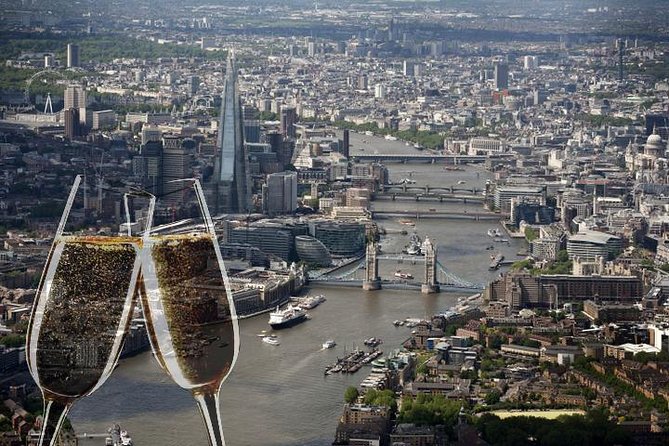 35 minute London Sightseeing Flight for 2 with Champagne - Key things to know before you fly