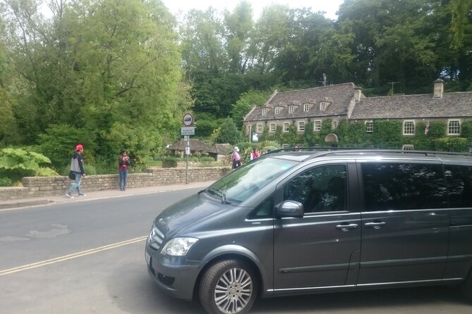 4 Hours Classic London Tour in a Private Vehicle - Price and value: is $246.81 per person fair for this kind of tour?