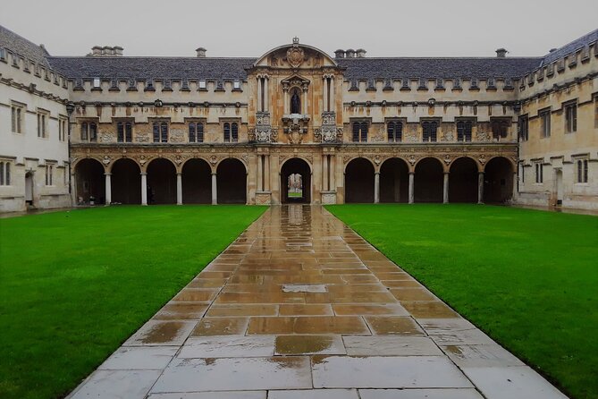 90 Minute Classic Walking Tour of Oxford - Oxford in 90 minutes, without the tourist fog
