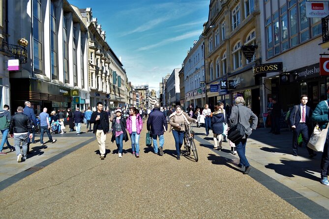 90 Minute Classic Walking Tour of Oxford - High Street storytelling, Magpie Lane, and Radcliffe Camera
