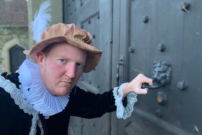 A Historical tour of Warwick with Queen Elizabeth's Secret Lover - A Queen Elizabeth era theme, told by Lord Robert Dudley