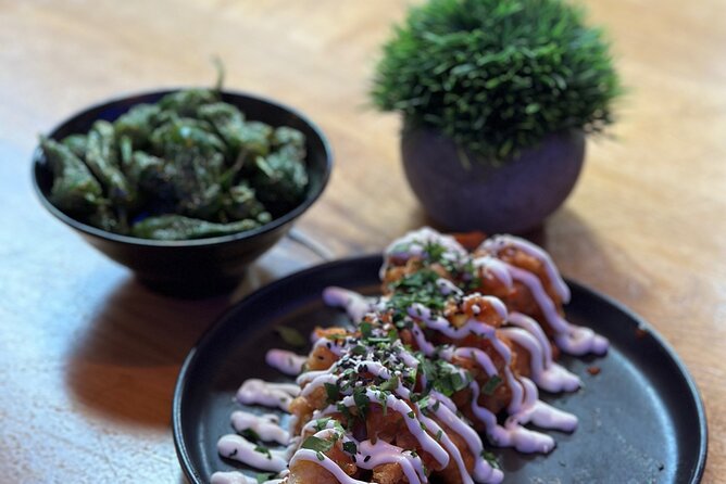 A Taste of Manchester and Salford with Meals , Drinks and Guide - Your final hour in Manchester: drinks and meals tied to local tradition