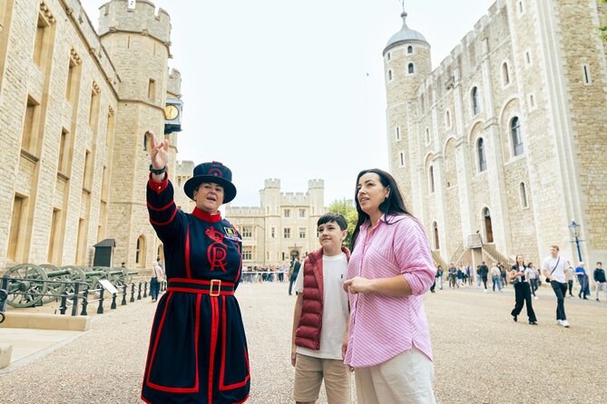 Admission Ticket to The Tower of London & Crown Jewels Exhibition - Your timed entry, why 2 hours can feel short