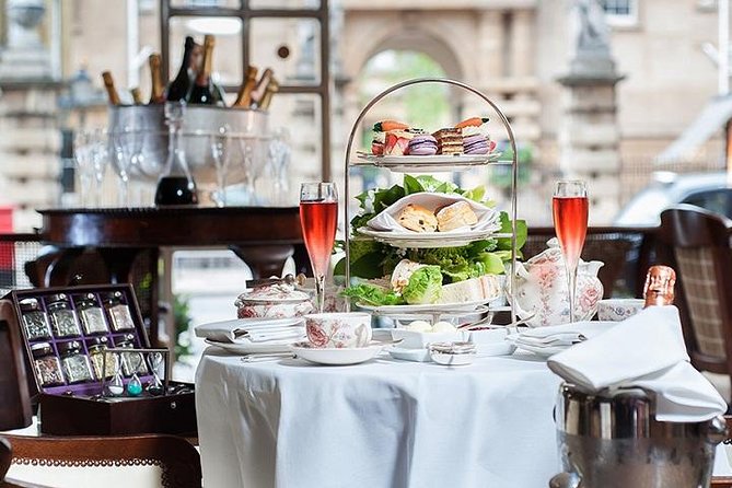 Afternoon Tea at The Rubens at the Palace, Buckingham Palace - Arriving at The Rubens, a London tea setting with palace-adjacent drama
