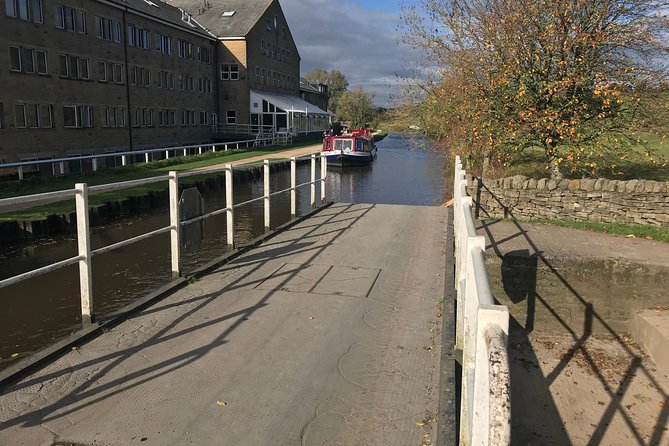 Afternoon Tea Cruise in North Yorkshire - Comfort tips that make the 2 hours smoother