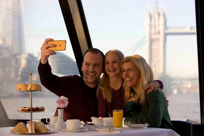 Afternoon Tea River Cruise on the Thames - Commentary and Windows: How to Get the Best Experience From Your Seat