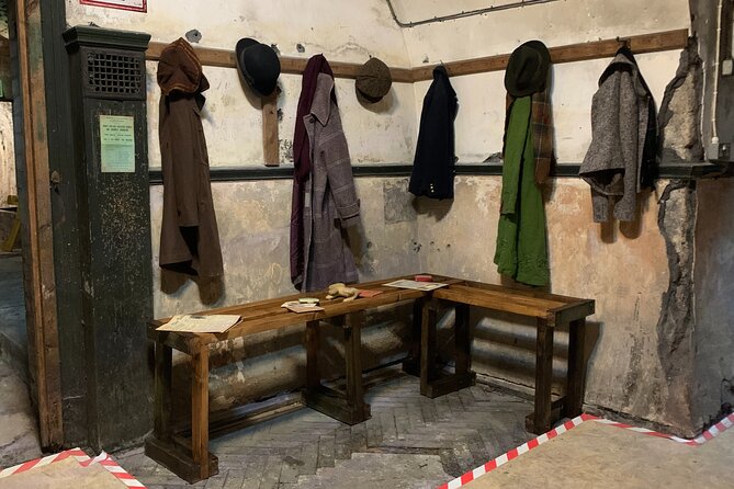 Air Raid Shelter + St. Nicholas Market Walking Tour - Start at the Corn Exchange, not a generic meeting spot