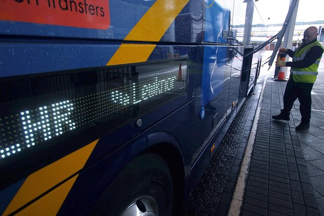 Airport Coach Service from Gatwick to Oxford - Boarding at Gatwick, South or North Terminal Stops