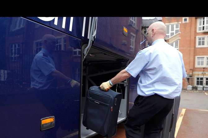 Airport Coach Service from Oxford to Heathrow - Who this transfer is best for