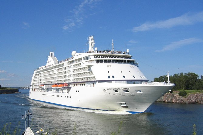 Arrival, Departure or Round Trip Private Transfer: Central London to Southampton Cruise Port - London pickup with meet-and-greet, not a guessing game