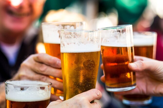 Bath: Local Pubs & Historic Sights Walking Tour (3h) - The Circus and the Assembly Rooms, where Georgian social life comes alive
