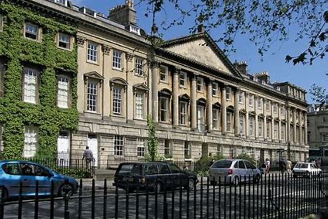 Bath: Local Pubs & Historic Sights Walking Tour (3h) - Walking pace and practical comfort in Bath
