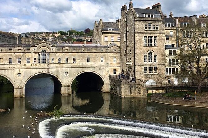 Bath Public Walking Tour including Bath Abbey - No. 1 Royal Crescent and The Circus: seeing Bath’s design logic
