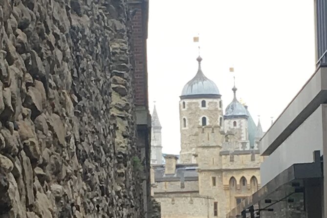 Bespoke London Black Taxi Tours - Bank of England Museum and Tower Bridge: money and industry in one route