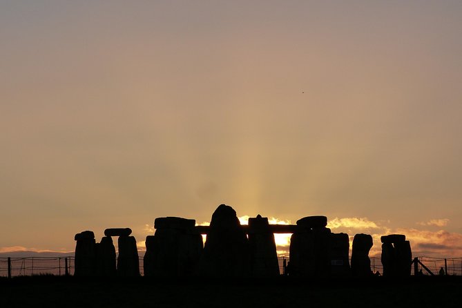 Bespoke private tours of Stonehenge and Avebury by car with local guide - Private car, real guide, and why this beats bus hopping