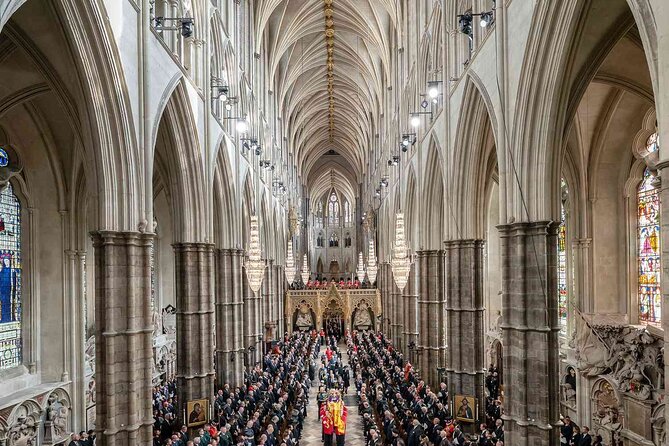 Best of Westminster Abbey with Upper Gallery & Buckingham Palace - Stop 6: Buckingham Palace exterior and the optional Changing of the Guard