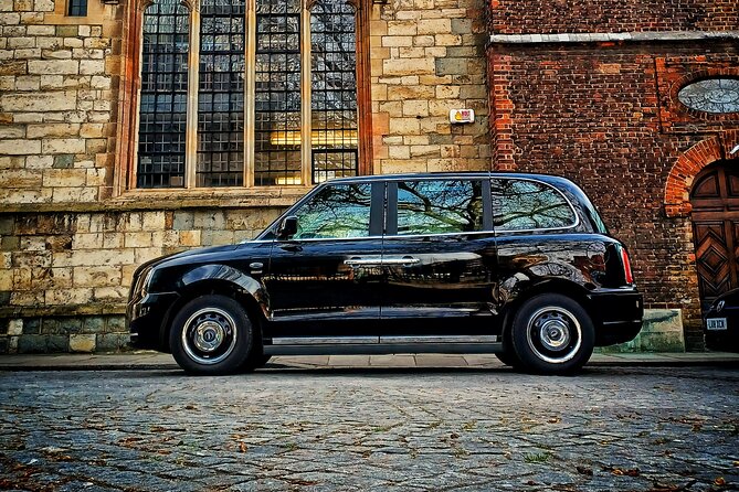 Billy's Black Cab Tour of London - Westminster Abbey, Big Ben, and Buckingham Palace in tight windows