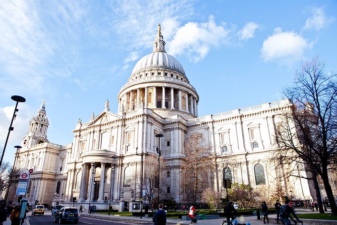 Black Taxi Tour of London: Classic Sightseeing Bespoke & Fun - St. Paul’s Cathedral: One Stop That Changes Your Mental Map