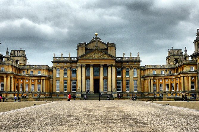 Blenheim Palace Guided Tour from Oxford- private tours - Meeting at Broad Street, outward taxi included, return is on you
