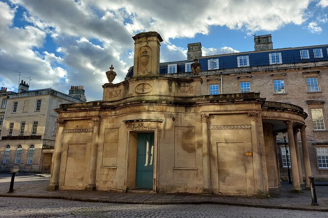 Bridgerton Film Locations - Bath - Private Walking Tour - Theatre Royal Bath: drama on screen and in the streets