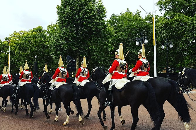 British Royalty walking tour including The Changing Of The Guard! - Royal Park Stops Twice: Better Views, Less Fuss