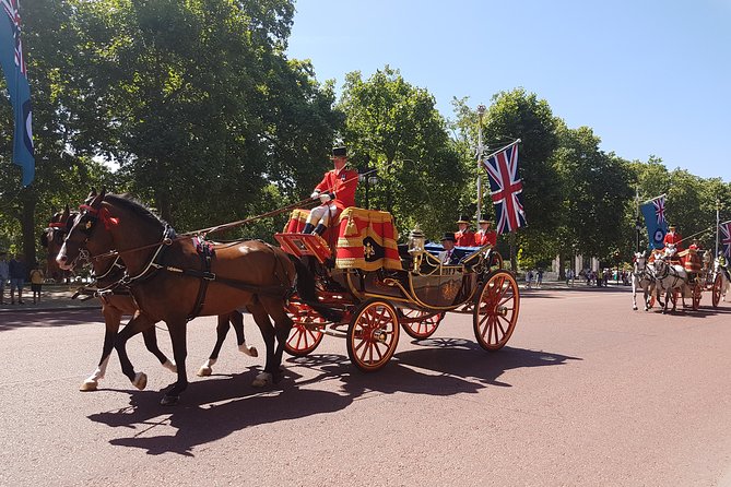 British Royalty walking tour including The Changing Of The Guard! - Price and Value: Is About $29 Fair for 3 Hours?