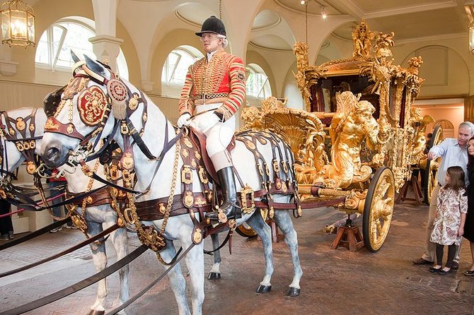 Buckingham Palace: Admission ticket to The Royal Mews - Entering the Royal Mews Yard: What Your 45 Minutes Feel Like