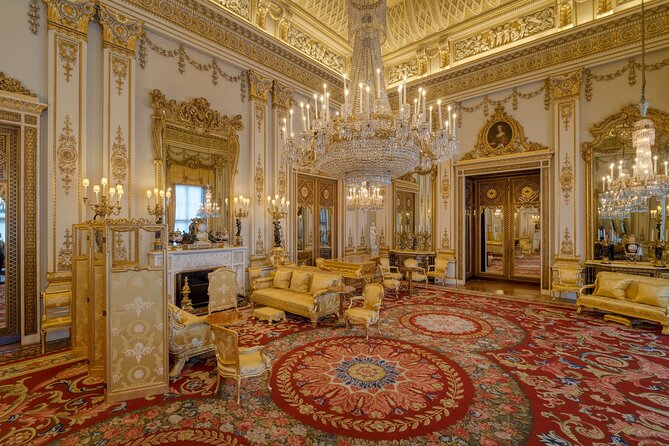 Buckingham Palace Entrance Ticket & British Royalty Guided Tour - Entering Buckingham Palace State Apartments: guided context, then self-paced freedom