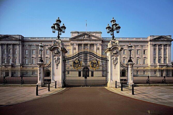 Buckingham Palace: Official State Rooms Entry Ticket - Audio Guide Experience: Easy to Use, With One Common Quirk