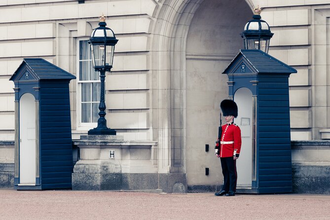 Buckingham Palace, St James Palace & Tea at Kensington Palace - St James Palace and The Mall: When You Mostly See the Outside
