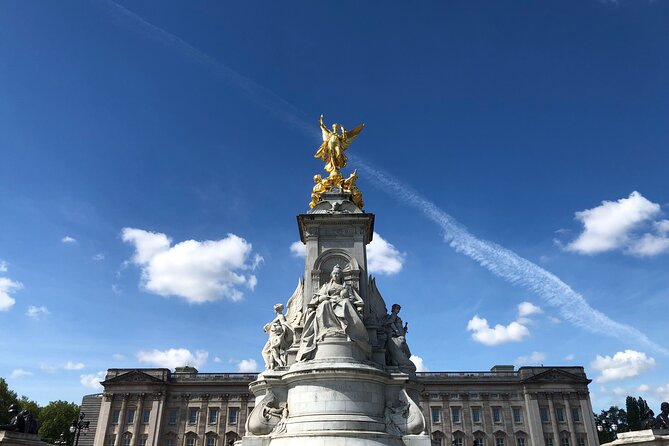 Buckingham Palace Visit & Changing of the Guard Walking Tour - Clarence House: the quick royal residence look