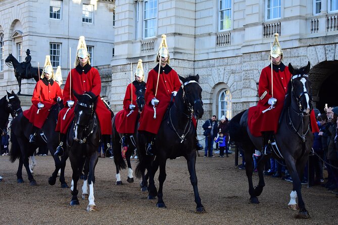 Buckingham Palace Visit & Changing of the Guard Walking Tour - Pace, comfort, and the “no break” reality