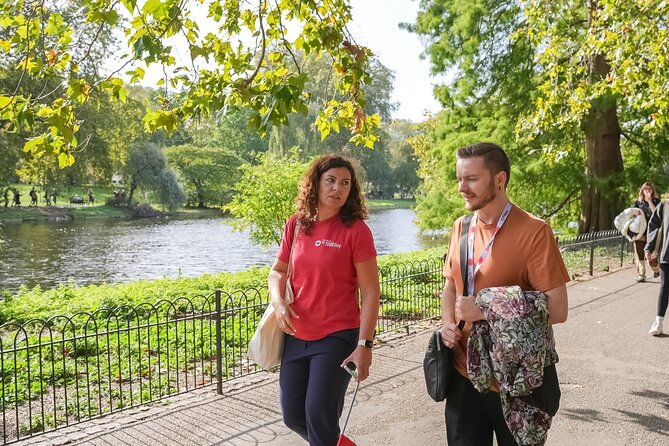Buckingham Palace: Walking Tour with Entry & Audio Guide - Who this Buckingham Palace walking tour fits best