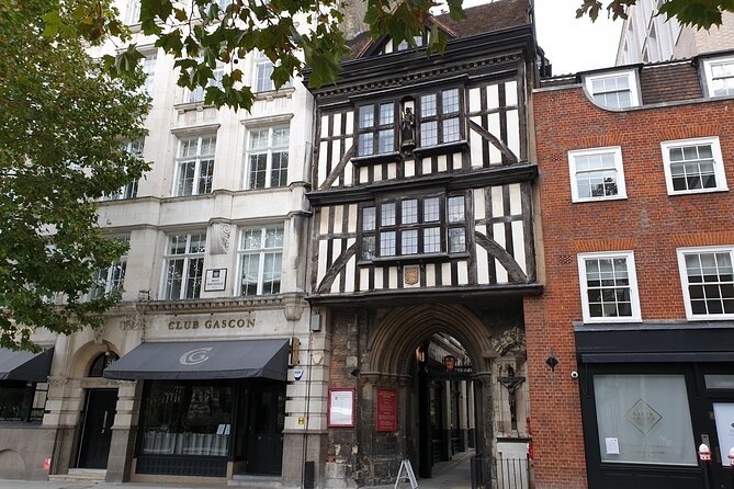 Burnings, Butchery & Black Death: A Walking Tour of London's Bloody Past - Holborn Viaduct: The River Fleet Sewer, Victorian London’s Hidden Reality