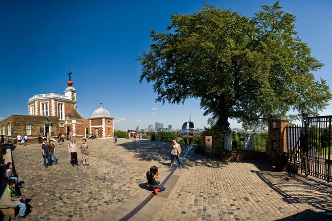 Cambridge and Greenwich - Day Tour from Brighton - Guides: why friendly leadership changes the whole experience