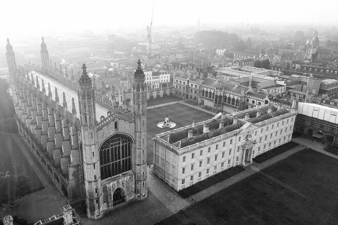 Cambridge University Ghost Tour by Alumni™ - Getting there at King’s College, then walking like locals