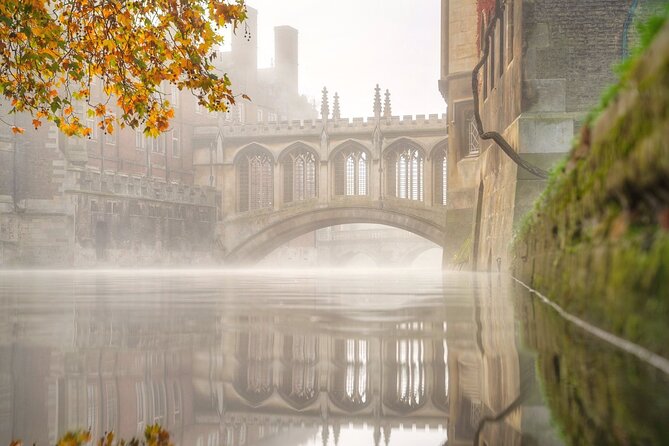 Cambridge University Ghost Tour by Alumni™ - The Eagle Pub and the mystery of the drafty upper floor