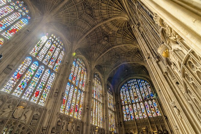 Cambridge University With Alumni: Optional Kings College Entrance - Peterhouse and Pembroke: Firsts, Old Traditions, and One Wren Thread
