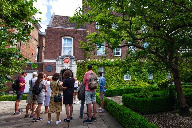 Cambridge University With Alumni: Optional Kings College Entrance - The Backs, Clare College, and the University Library View