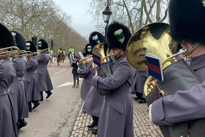 Changing of the Guard at Buckingham Palace Experience - When rain hits: wet change and short-notice cancellation