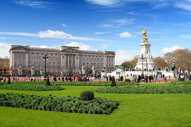 Changing of the Guard & Buckingham Palace Guided Tour Small Group - Key things that make this tour worth your time