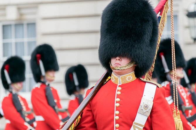 Changing of the Guard Guided Tour at Buckingham Palace - Optional upgrades: Royal Mews and The King’s Gallery add-on value