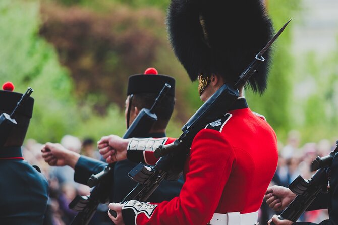 Changing of the Guard Walking Tour - Weather, Ceremony Changes, and the Sunday “Parade” Trial