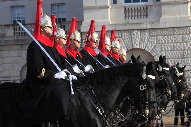 Changing of the Guard Walking Tour in London at Buckingham Palace - The Mall and St James’s Park: photos, a breather, and real London calm