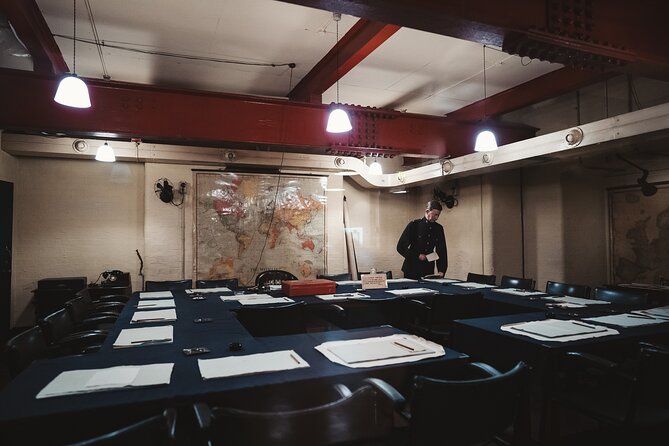 Churchill War Rooms & Wartime London Walk - Semi Private 8ppl Max - Horse Guards Parade: a quick photo moment with wartime context