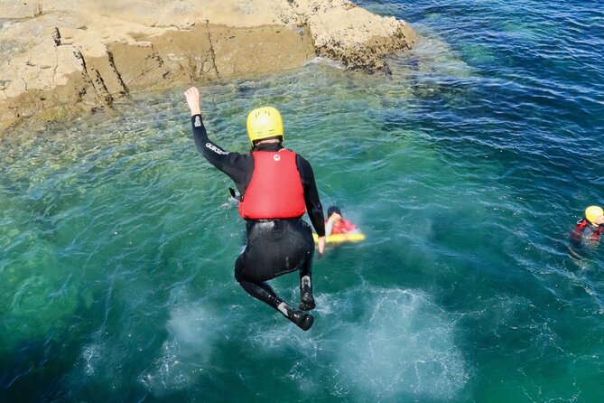 Coasteering - The coastline route: coves, sea life, and rock pooling