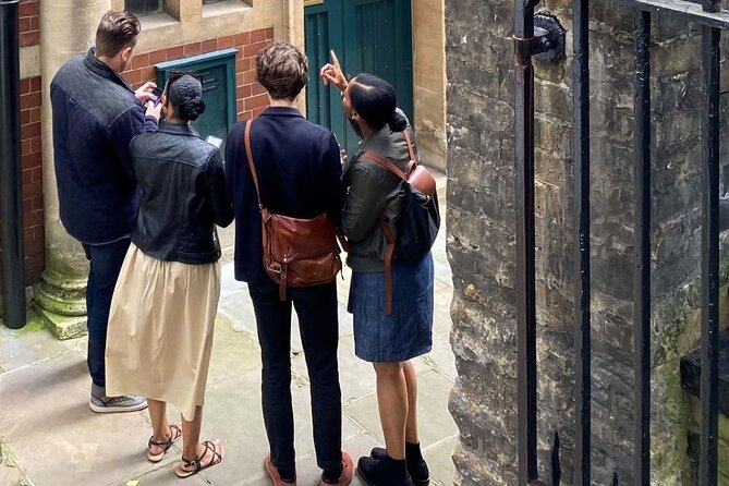 Colombia's Finest Outdoor Murder Mystery London - Who this experience fits best